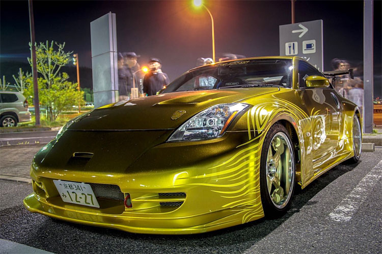 fast cars in tokyo